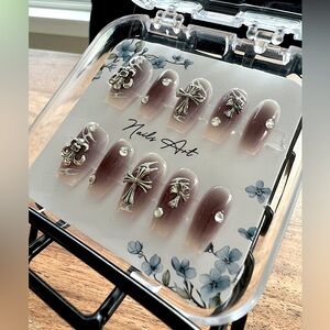 Press-On Nails Art Set with Silver Accents